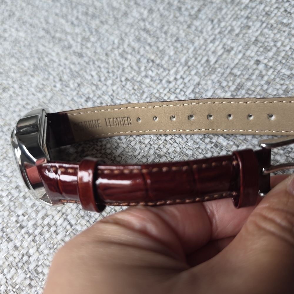 Invicta Special Edition Leather Strap Watch - Picture 8 of 8